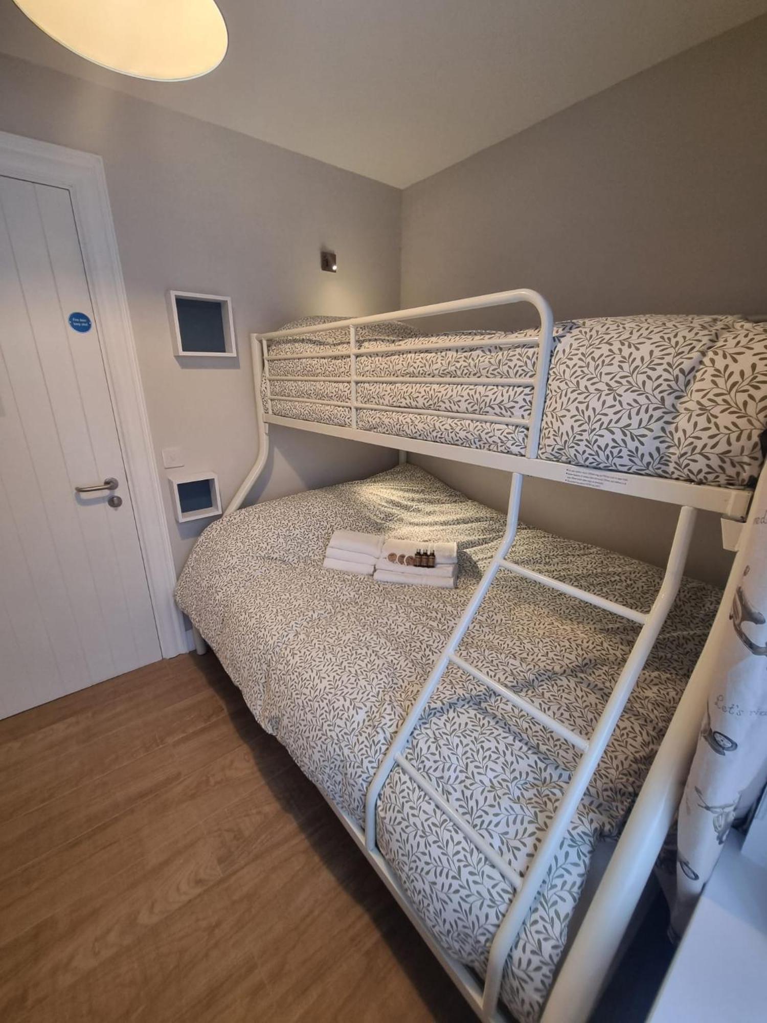 The Monkey Puzzle Hotel Bunclody Eksteriør billede